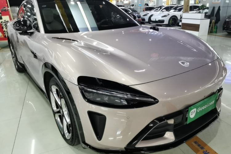 Used Xiaomi Auto YU7 2025 Ultra-Long Range High-Performance All-Wheel-Drive Max Edition Front Right 45 Deg