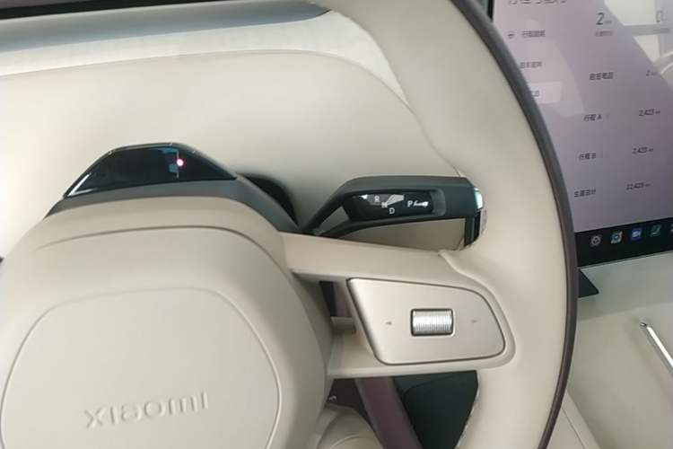 Used Xiaomi Auto YU7 2025 Ultra-Long Range High-Performance All-Wheel-Drive Max Edition Gear Lever