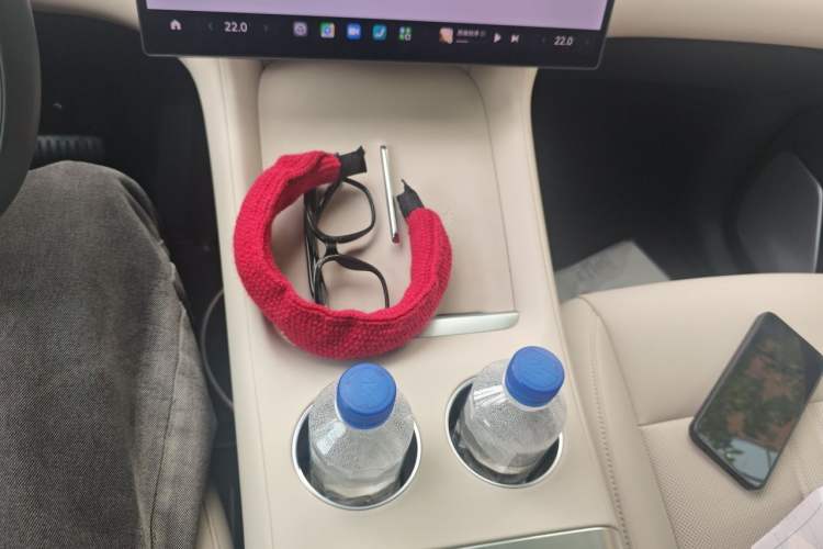 Used Xiaomi Auto YU7 2025 Ultra-Long Range High-Performance All-Wheel-Drive Max Edition Gear Lever