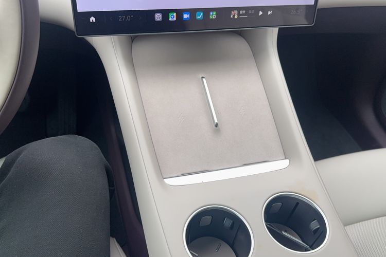 Used Xiaomi Auto YU7 2025 Ultra-Long Range Rear-Wheel Drive Version Gear Lever