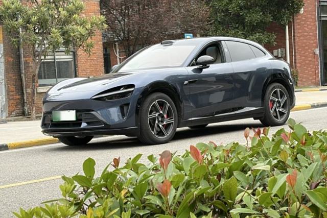 Used Xiaomi Auto YU7 2025 Ultra-Long Range High-Performance All-Wheel-Drive Max Edition