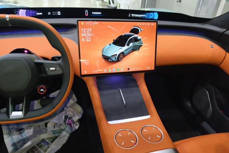 Used Xiaomi Auto YU7 2025 Ultra-Long Range High-Performance All-Wheel-Drive Max Edition Audio And AC Panel