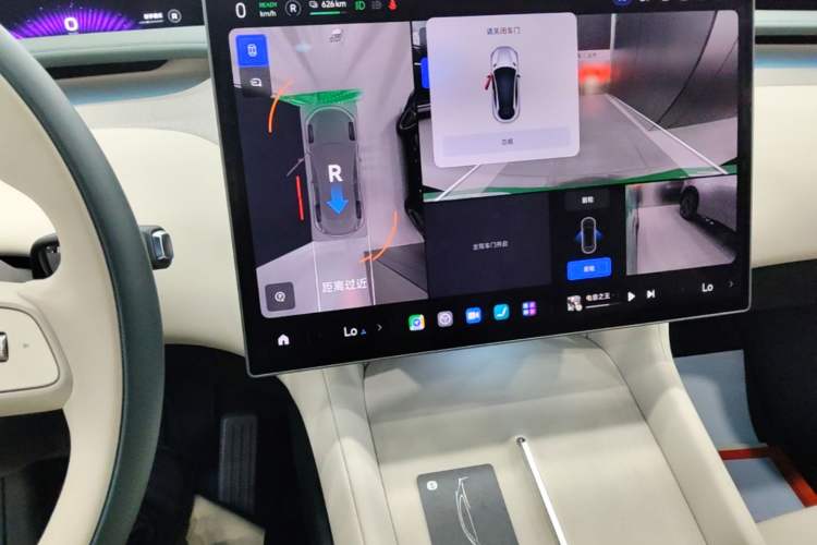 Used Xiaomi Auto YU7 2025 Ultra-Long Range High-Performance All-Wheel-Drive Max Edition Audio And AC Panel