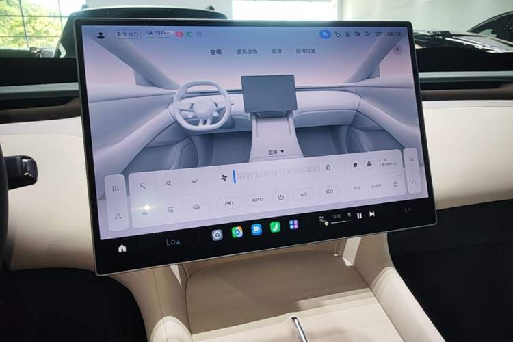 Used Xiaomi Auto YU7 2025 Ultra-Long Range High-Performance All-Wheel-Drive Max Edition Audio And AC Panel