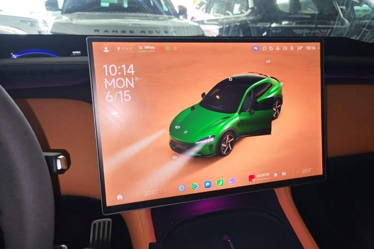 Used Xiaomi Auto YU7 2025 Ultra-Long Range High-Performance All-Wheel-Drive Max Edition Audio And AC Panel