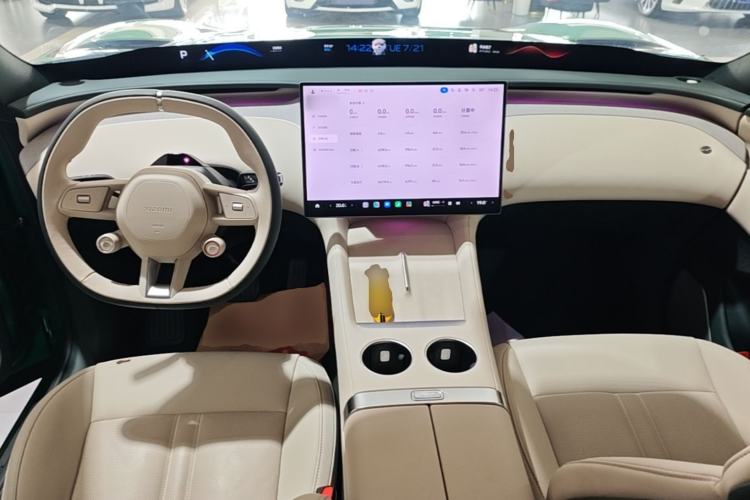 Used Xiaomi Auto YU7 2025 Ultra-Long Range Rear-Wheel Drive Version Center Console