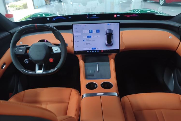 Used Xiaomi Auto YU7 2025 Ultra-Long Range High-Performance All-Wheel-Drive Max Edition Center Console