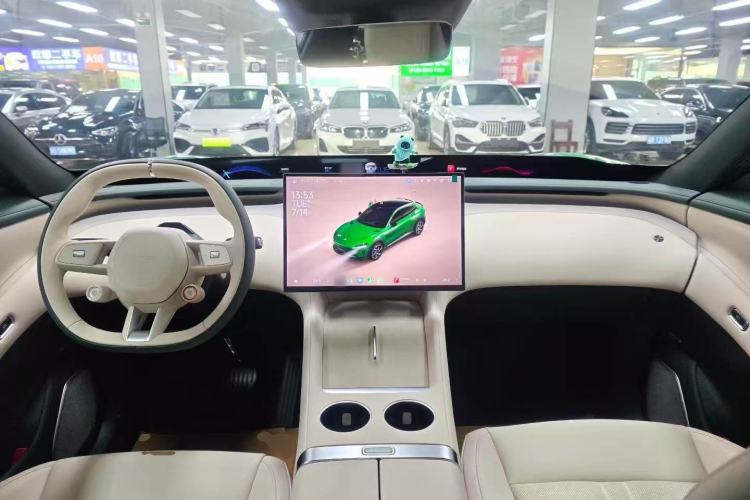 Used Xiaomi Auto YU7 2025 Ultra-Long Range Rear-Wheel Drive Version Center Console