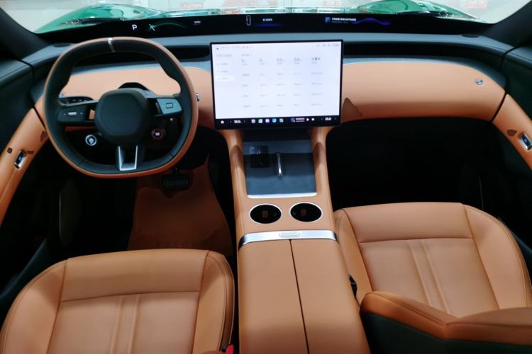 Used Xiaomi Auto YU7 2025 Ultra-Long Range All-Wheel Drive Pro Version Center Console