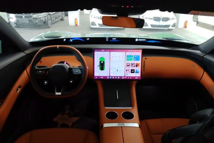 Used Xiaomi Auto YU7 2025 Ultra-Long Range Rear-Wheel Drive Version Center Console
