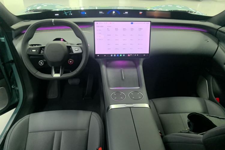 Used Xiaomi Auto YU7 2025 Ultra-Long Range Rear-Wheel Drive Version Center Console