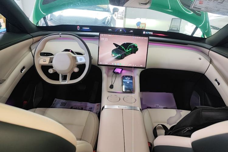 Used Xiaomi Auto YU7 2025 Ultra-Long Range Rear-Wheel Drive Version Center Console