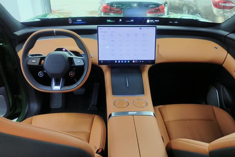 Used Xiaomi Auto YU7 2025 Ultra-Long Range High-Performance All-Wheel-Drive Max Edition Center Console