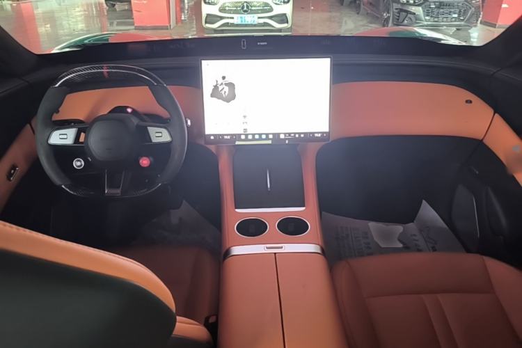 Used Xiaomi Auto YU7 2025 Ultra-Long Range High-Performance All-Wheel-Drive Max Edition Center Console