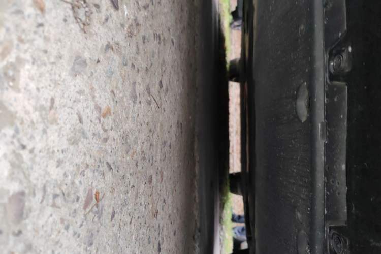 Used Xiaomi Auto YU7 2025 Ultra-Long Range High-Performance All-Wheel-Drive Max Edition Chassis Front