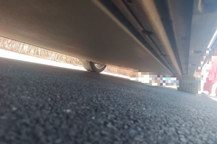 Used Xiaomi Auto YU7 2025 Ultra-Long Range High-Performance All-Wheel-Drive Max Edition Chassis Front Left