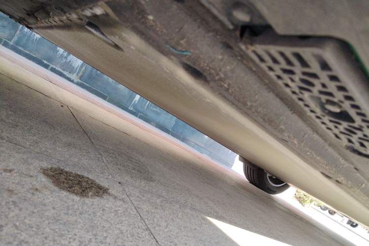 Used Xiaomi Auto YU7 2025 Ultra-Long Range Rear-Wheel Drive Version Chassis Front Left