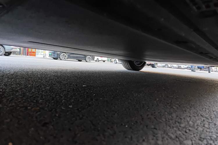 Used Xiaomi Auto YU7 2025 Ultra-Long Range Rear-Wheel Drive Version Chassis Front Left