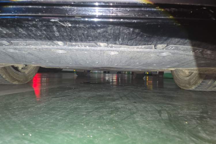 Used Xiaomi Auto YU7 2025 Ultra-Long Range All-Wheel Drive Pro Version Chassis Front