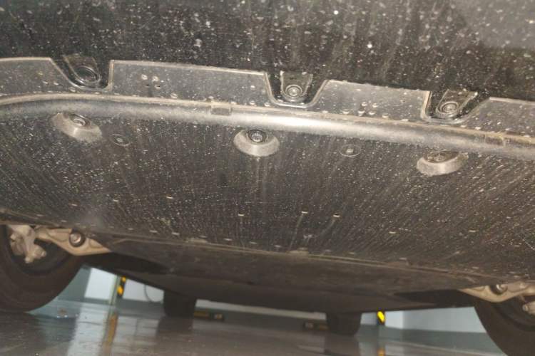 Used Xiaomi Auto YU7 2025 Ultra-Long Range Rear-Wheel Drive Version Chassis Front
