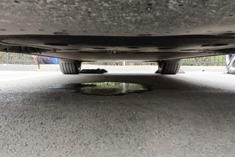 Used Xiaomi Auto YU7 2025 Ultra-Long Range High-Performance All-Wheel-Drive Max Edition Chassis Front