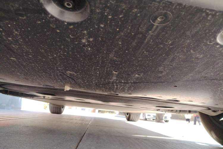 Used Xiaomi Auto YU7 2025 Ultra-Long Range Rear-Wheel Drive Version Chassis Front