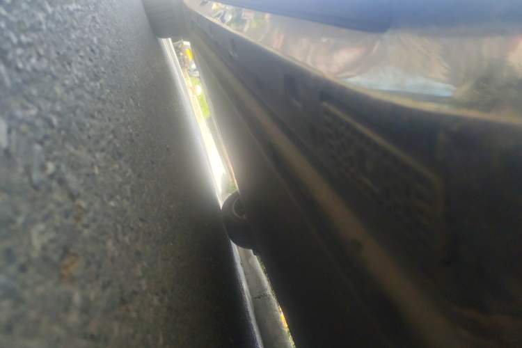 Used Xiaomi Auto YU7 2025 Ultra-Long Range Rear-Wheel Drive Version Chassis Front Right