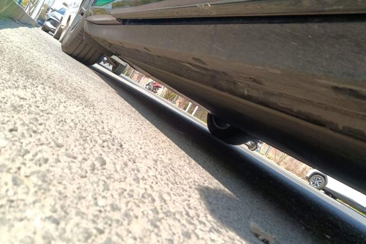 Used Xiaomi Auto YU7 2025 Ultra-Long Range Rear-Wheel Drive Version Chassis Front Right