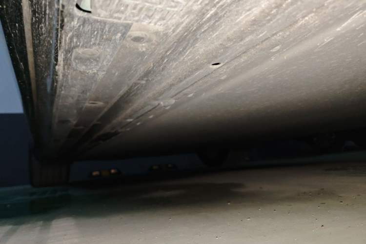 Used Xiaomi Auto YU7 2025 Ultra-Long Range High-Performance All-Wheel-Drive Max Edition Chassis Front Right