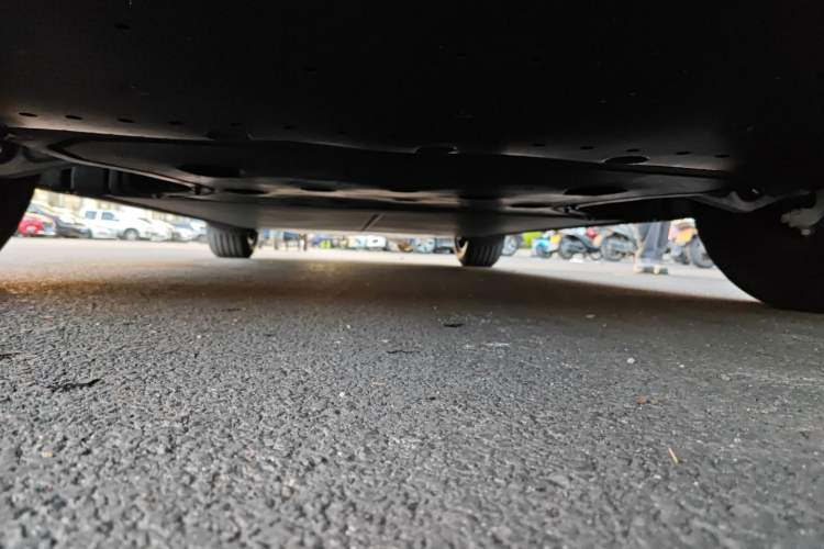 Used Xiaomi Auto YU7 2025 Ultra-Long Range Rear-Wheel Drive Version Chassis Front