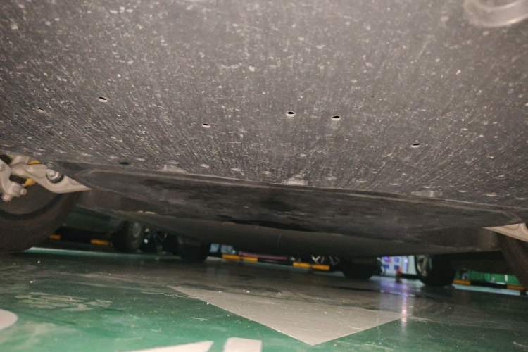 Used Xiaomi Auto YU7 2025 Ultra-Long Range Rear-Wheel Drive Version Chassis Front