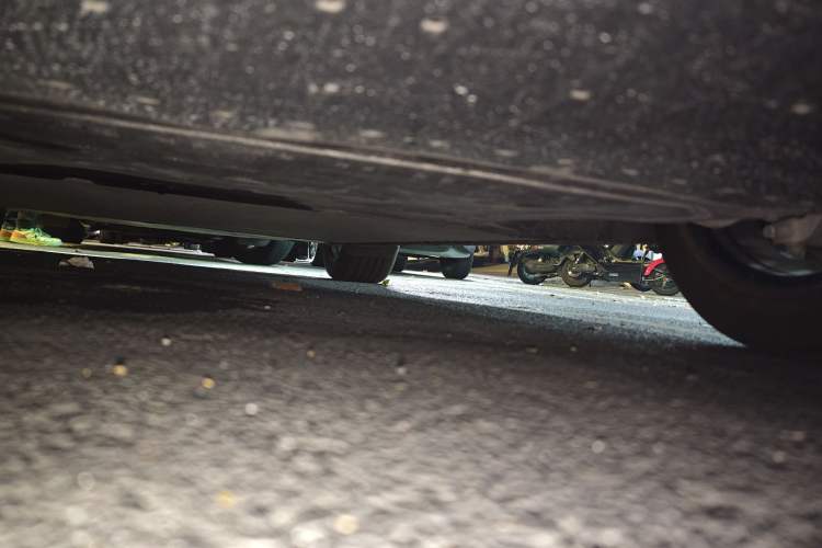 Used Xiaomi Auto YU7 2025 Ultra-Long Range High-Performance All-Wheel-Drive Max Edition Chassis Front