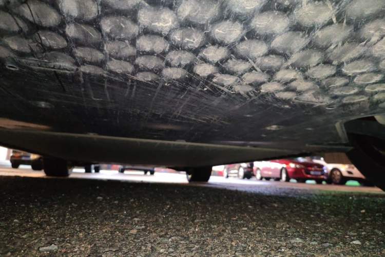 Used Xiaomi Auto YU7 2025 Ultra-Long Range High-Performance All-Wheel-Drive Max Edition Chassis Rear