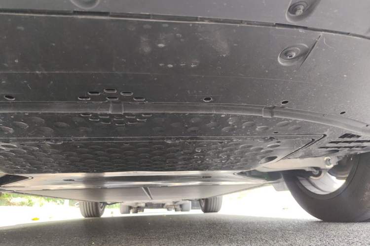 Used Xiaomi Auto YU7 2025 Ultra-Long Range Rear-Wheel Drive Version Chassis Rear