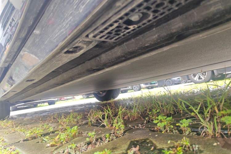 Used Xiaomi Auto YU7 2025 Ultra-Long Range Rear-Wheel Drive Version Chassis Rear Left