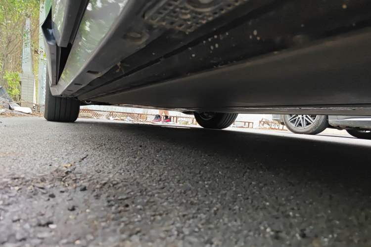 Used Xiaomi Auto YU7 2025 Ultra-Long Range Rear-Wheel Drive Version Chassis Rear Left