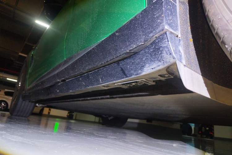 Used Xiaomi Auto YU7 2025 Ultra-Long Range Rear-Wheel Drive Version Chassis Rear Left