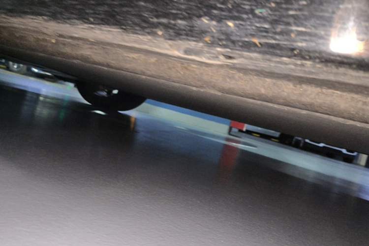 Used Xiaomi Auto YU7 2025 Ultra-Long Range High-Performance All-Wheel-Drive Max Edition Chassis Rear Left