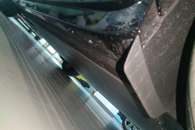 Used Xiaomi Auto YU7 2025 Ultra-Long Range Rear-Wheel Drive Version Chassis Rear Left