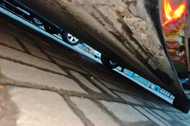 Used Xiaomi Auto YU7 2025 Ultra-Long Range All-Wheel Drive Pro Version Chassis Rear Right