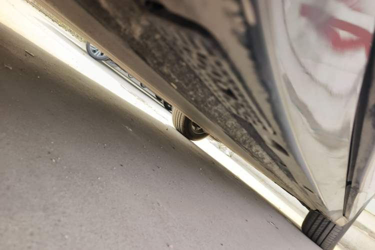 Used Xiaomi Auto YU7 2025 Ultra-Long Range Rear-Wheel Drive Version Chassis Rear Right