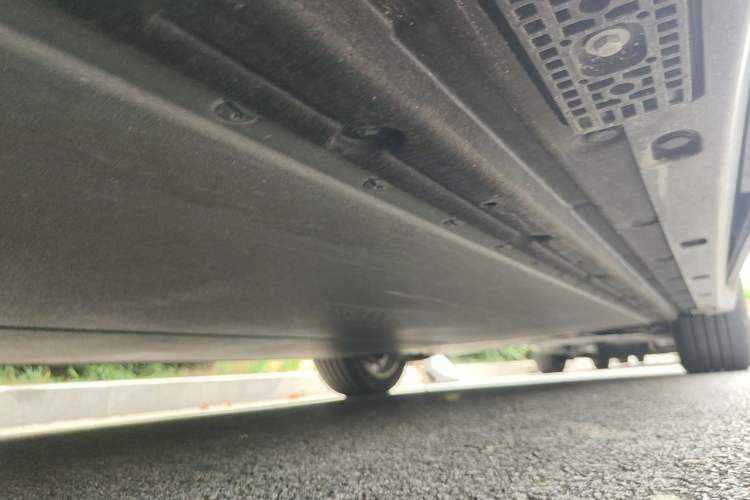 Used Xiaomi Auto YU7 2025 Ultra-Long Range Rear-Wheel Drive Version Chassis Rear Right