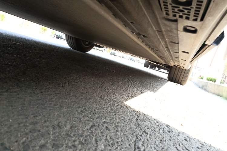 Used Xiaomi Auto YU7 2025 Ultra-Long Range Rear-Wheel Drive Version Chassis Rear Right