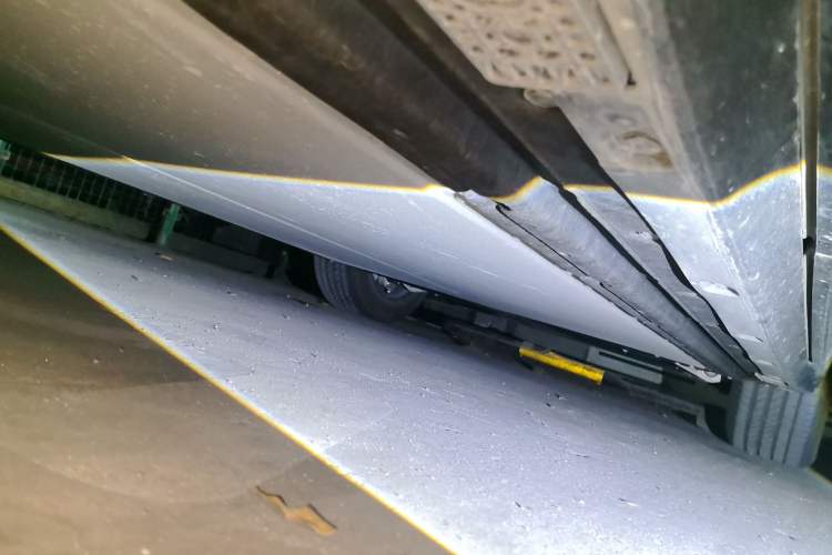 Used Xiaomi Auto YU7 2025 Ultra-Long Range Rear-Wheel Drive Version Chassis Rear Right