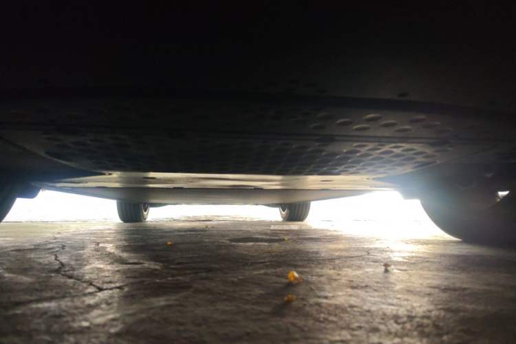 Used Xiaomi Auto YU7 2025 Ultra-Long Range High-Performance All-Wheel-Drive Max Edition Chassis Rear