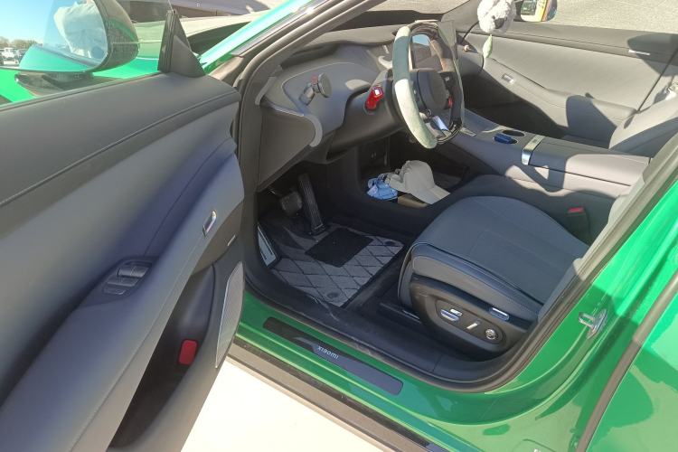 Used Xiaomi Auto YU7 2025 Ultra-Long Range High-Performance All-Wheel-Drive Max Edition Driver Seat