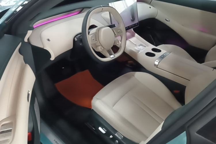 Used Xiaomi Auto YU7 2025 Ultra-Long Range High-Performance All-Wheel-Drive Max Edition Driver Seat