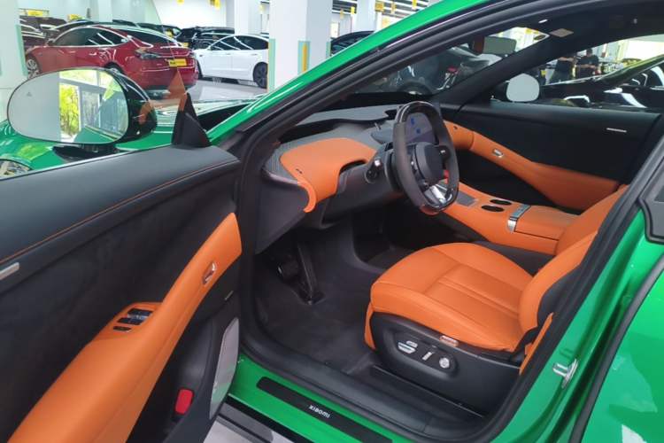 Used Xiaomi Auto YU7 2025 Ultra-Long Range High-Performance All-Wheel-Drive Max Edition Driver Seat