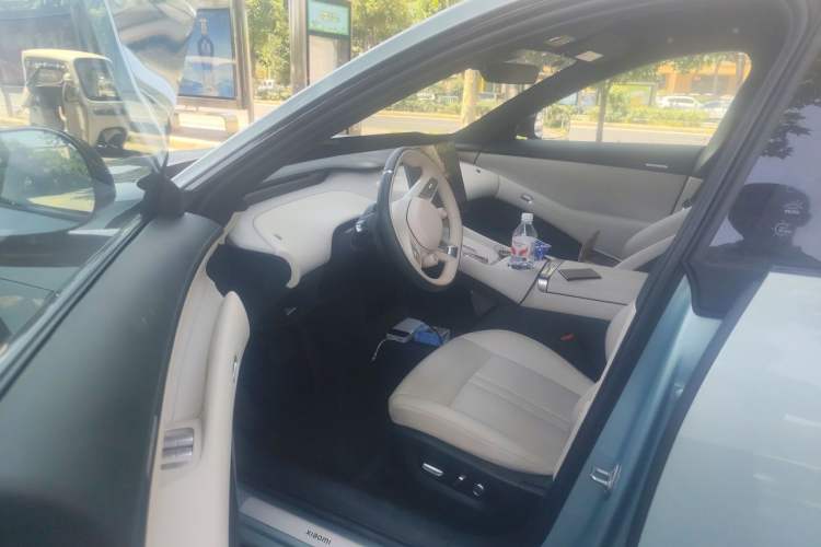 Used Xiaomi Auto YU7 2025 Ultra-Long Range Rear-Wheel Drive Version Driver Seat