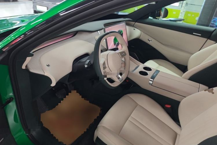 Used Xiaomi Auto YU7 2025 Ultra-Long Range Rear-Wheel Drive Version Driver Seat